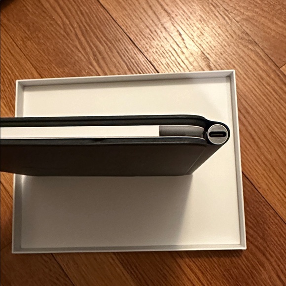 APPLE Magic Keyboard - Picture 5 of 6